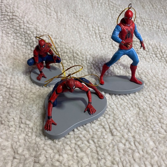 Disney Marvel Spider-Man Figures/ Ornaments Set of 3 - Picture 4 of 6
